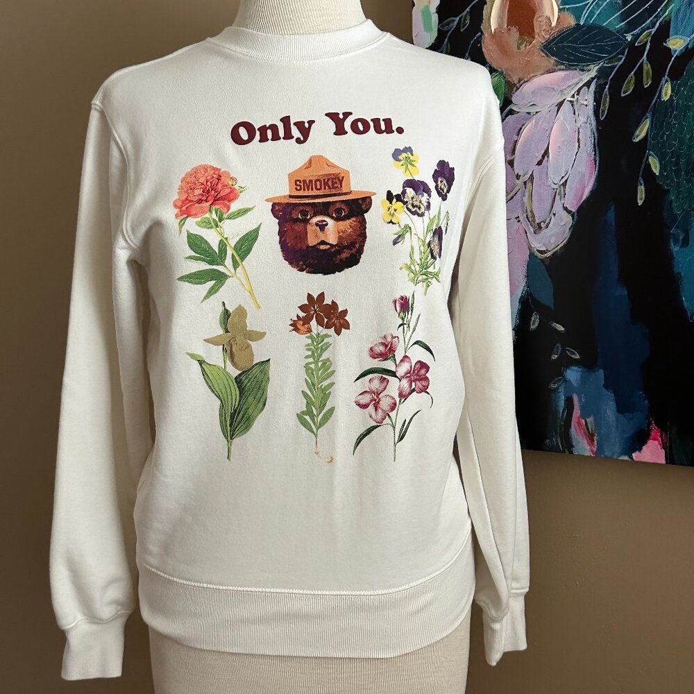 Smokey Bear “Only You” Sweatshirt Nature Graphic Pullover Size Small
